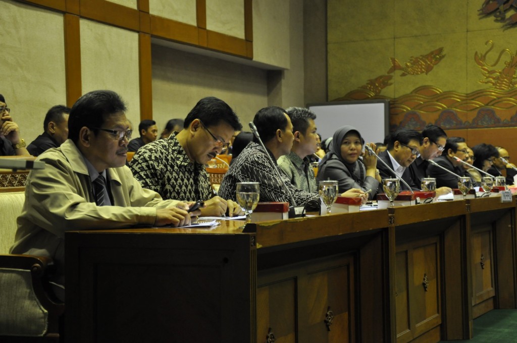 Praktik Kartel Rugikan Masyarakat!